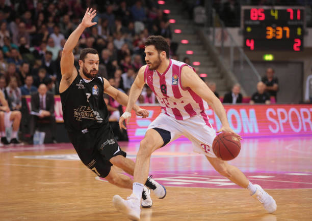 步一个脚印 步一个脚印