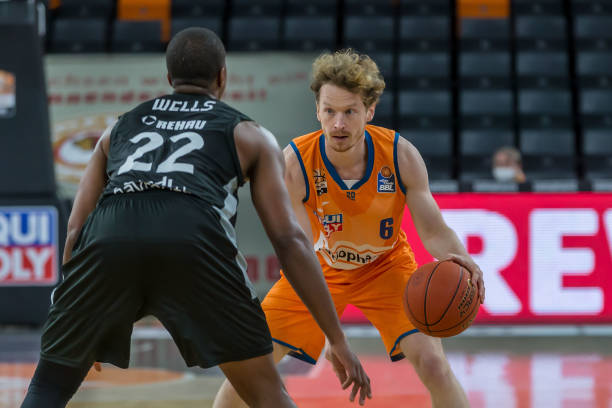 合了天然的 合了天然的